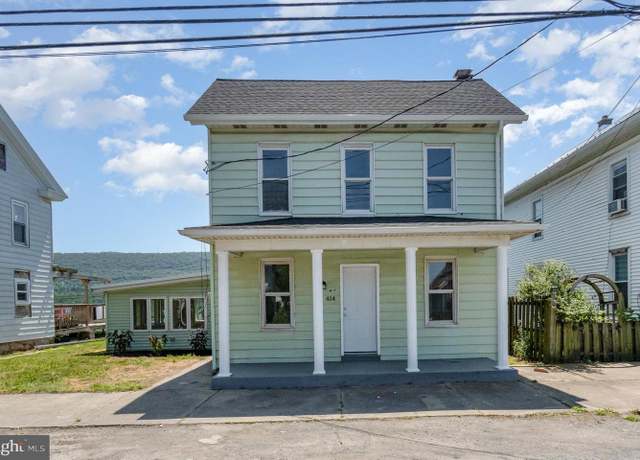 Property at 414 E Market St, Gratz, PA 17030, 4 beds, 1 bath