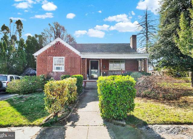 Property at 1032 High St, Lancaster, PA 17603, 3 beds, 1 bath