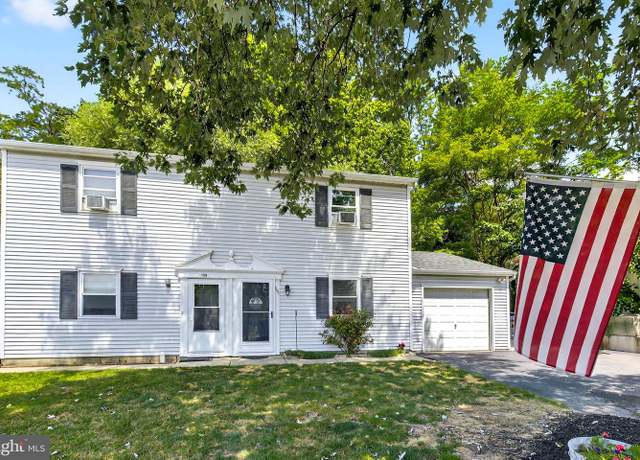 Property at 1141 Cloverton Dr, Columbia, PA 17512, 2 beds, 1 bath