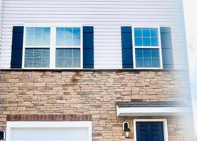 Property at 8332 Alexander Ct, Breinigsville, PA 18031, 3 beds, 2.5 baths