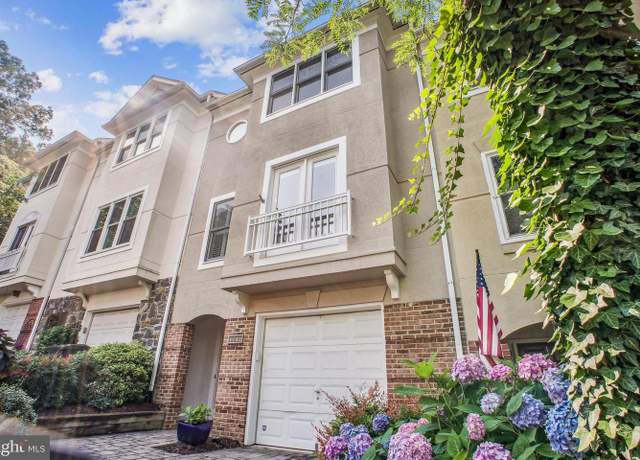Property at 3818 White Post Ct, Alexandria, VA 22304, 3 beds, 4 baths