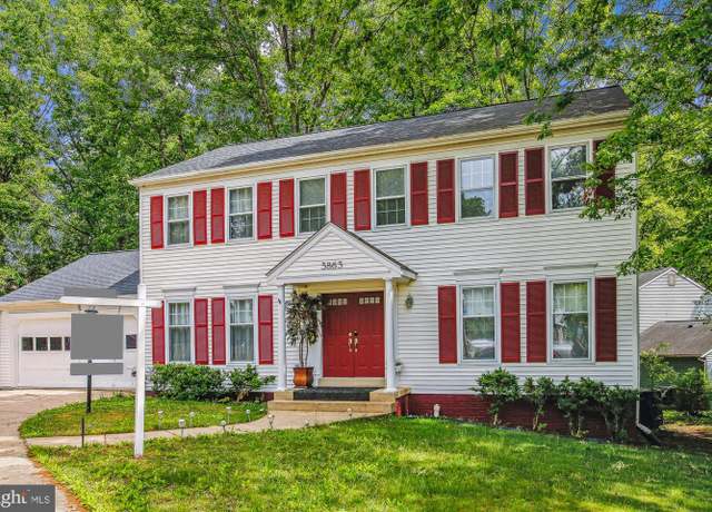 Property at 3863 Oriole Ct, Dumfries, VA 22025, 5 beds, 2.5 baths