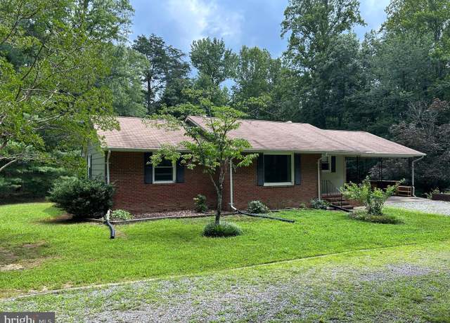 Property at 8305 Old Plank Rd, Fredericksburg, VA 22407, 3 beds, 2 baths