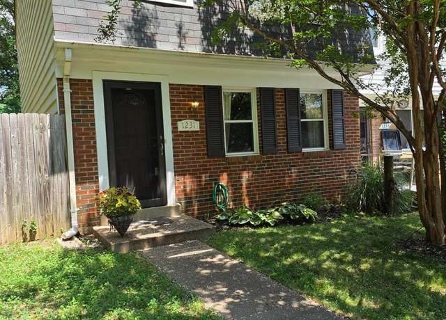 Property at 1231 Thomas Jefferson Pl, Fredericksburg, VA 22405, 3 beds, 2.5 baths