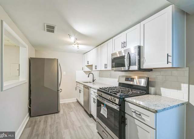 Property at 4120 14th St NW Unit B2, Washington, DC 20011, 2 beds, 1 bath