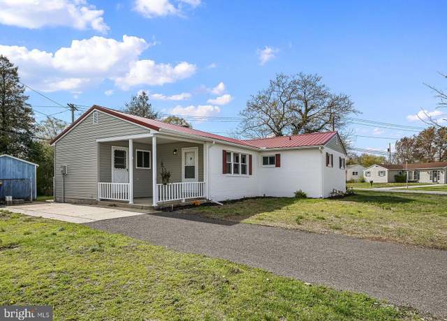 Property at 202 Gunning Bedford Dr, Dover, DE 19904, 4 beds, 2 baths