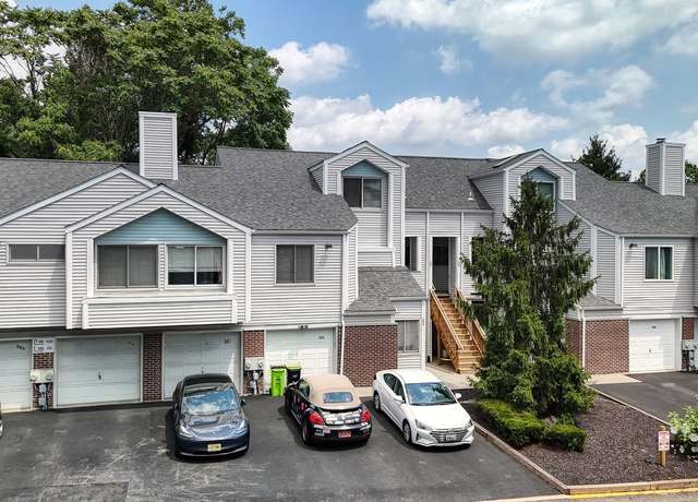Property at 207 Creekside Dr #167, Newark, DE 19711, 2 beds, 2.5 baths
