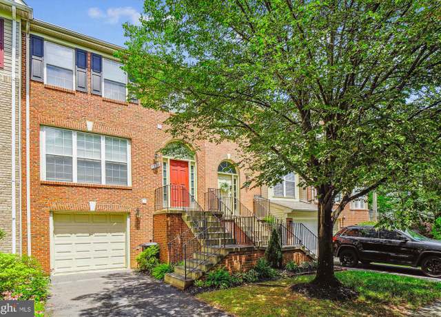 Property at 7728 Heritage Farm Dr, Gaithersburg, MD 20886, 3 beds, 3.5 baths
