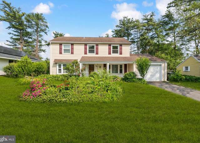 Property at 94 Pheasant Ln, Willingboro, NJ 08046, 3 beds, 2.5 baths