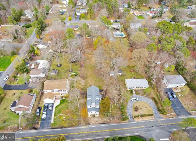 Property at 564 Marlboro Rd, Old Bridge, NJ 08857, 4 beds, 3 baths