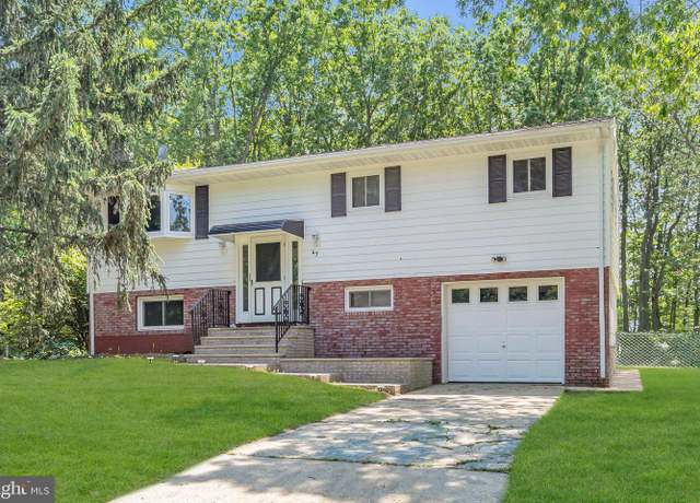 Property at 47 Beam Ave, Jackson, NJ 08527, 4 beds, 1.5 baths