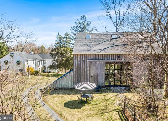 Property at 1250 Hares Hill Rd, Phoenixville, PA 19460, 4 beds, 2.5 baths