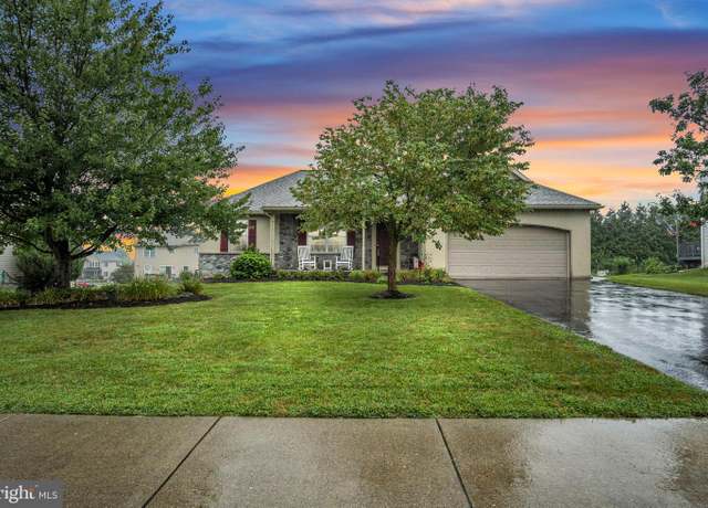 Property at 125 Torrey Pines Dr, Mount Wolf, PA 17347, 3 beds, 2 baths