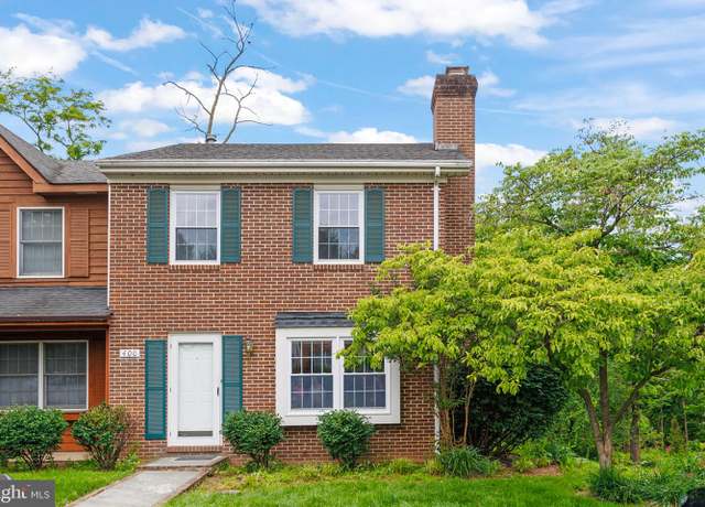 Property at 400 Tudor Dr, Winchester, VA 22603, 2 beds, 1.5 baths