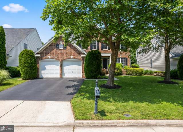 Property at 42066 Fiddlehead Pl, Aldie, VA 20105, 4 beds, 3.5 baths