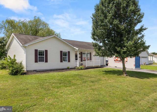 Property at 335 Fenimore Dr, Inwood, WV 25428, 3 beds, 2 baths