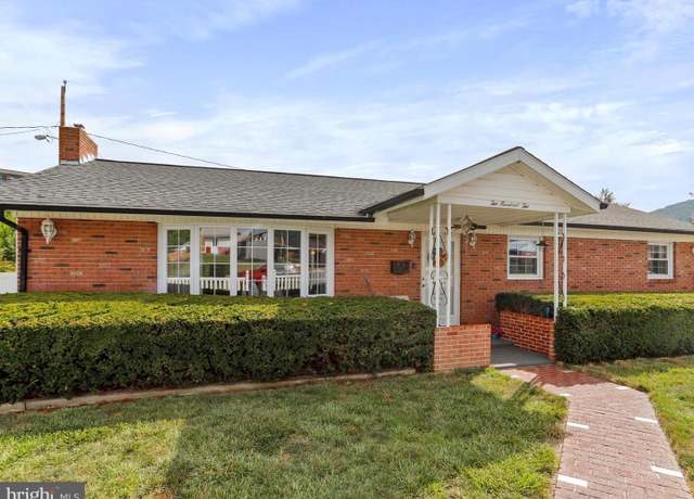 Property at 202 Airport St, Keyser, WV 26726, 3 beds, 2.5 baths