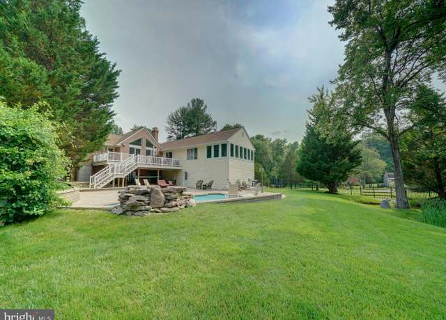 Property at 8516 Pineway Dr, Laurel, MD 20723, 3 beds, 3 baths