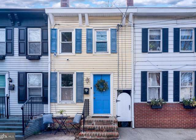 Property at 122 2nd St, Bordentown, NJ 08505, 2 beds, 1 bath
