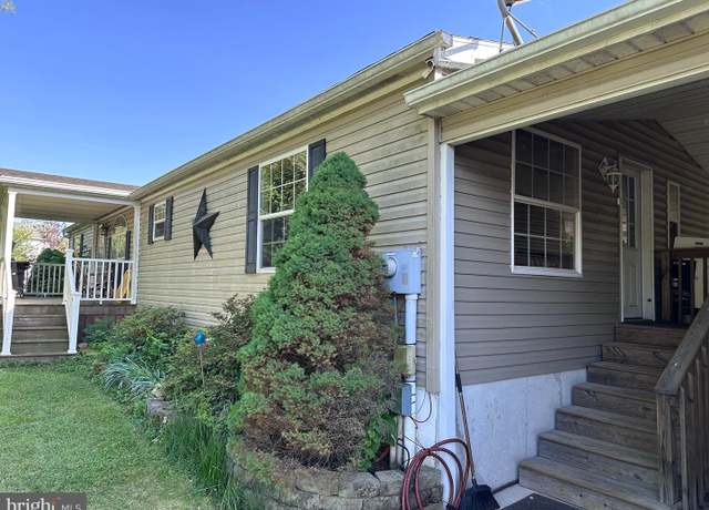 Property at 525 Old Philadelphia Pike, Douglassville, PA 19518, 3 beds, 2 baths