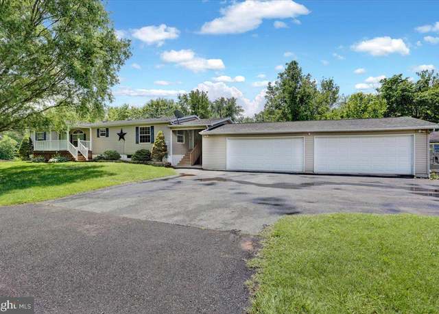Property at 525 Old Philadelphia Pike, Douglassville, PA 19518, 3 beds, 2 baths