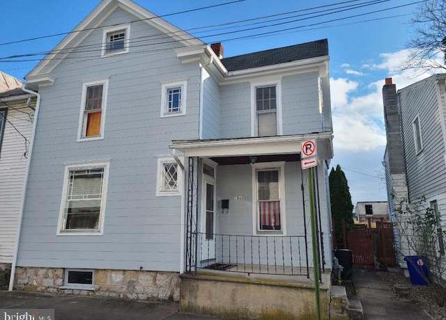 Property at 106 Burd St E, Shippensburg, PA 17257, 3 beds, 1.5 baths
