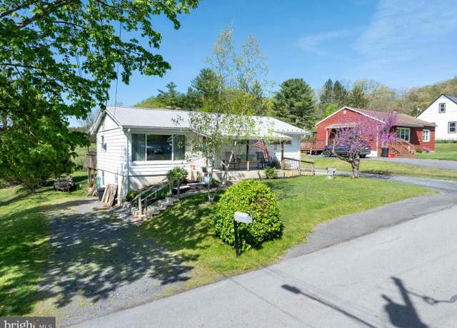 Property at 204 Cove St, Bellefonte, PA 16823, 3 beds, 1 bath