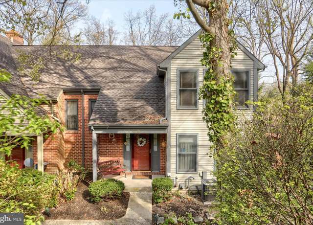Property at 1140 Draymore Ct, Hummelstown, PA 17036, 3 beds, 2.5 baths