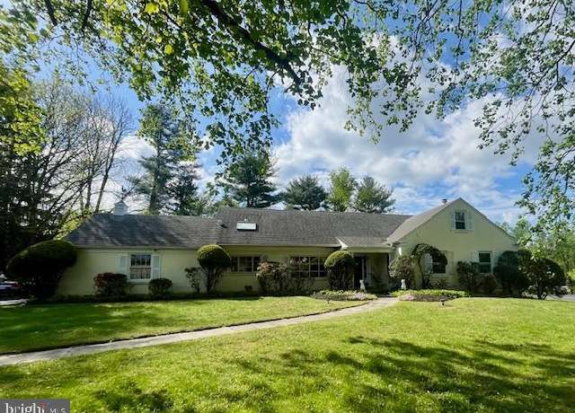 Property at 1021 Walsh Ln, Narberth, PA 19072, 4 beds, 3 baths