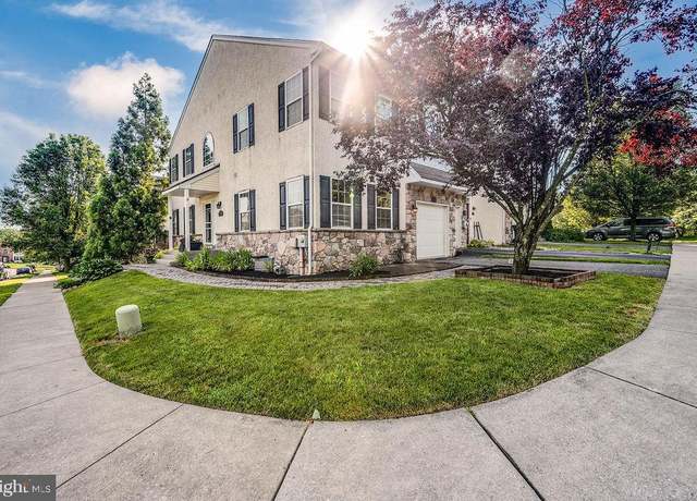 Property at 1579 Laura Ln, Pottstown, PA 19464, 3 beds, 2.5 baths