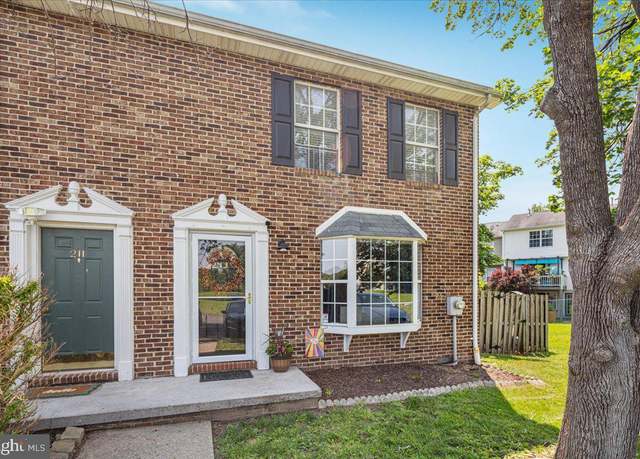 Property at 213 Little River Dr, Winchester, VA 22602, 2 beds, 1 bath