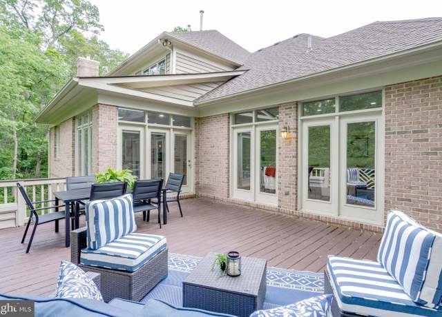 Property at 12016 Creekbend Dr, Reston, VA 20194, 7 beds, 4.5 baths
