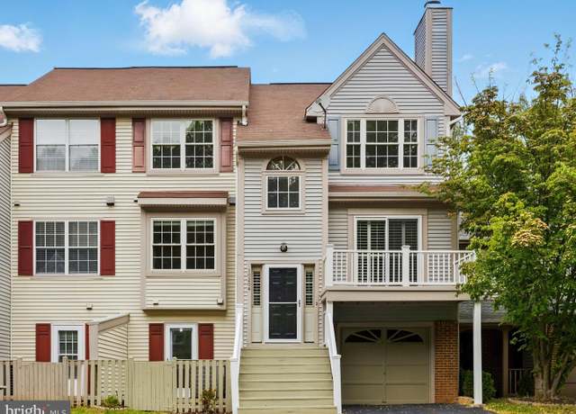 Property at 10204 Faire Commons Ct, Burke, VA 22015, 3 beds, 3.5 baths