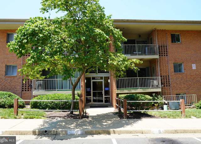 Property at 3700 N Rosser St #104, Alexandria, VA 22311, 3 beds, 1.5 baths