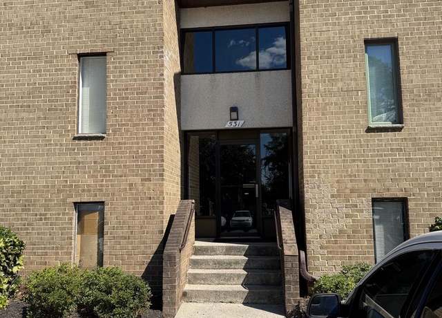 Property at 531 Florida Ave #104, Herndon, VA 20170, 2 beds, 2 baths