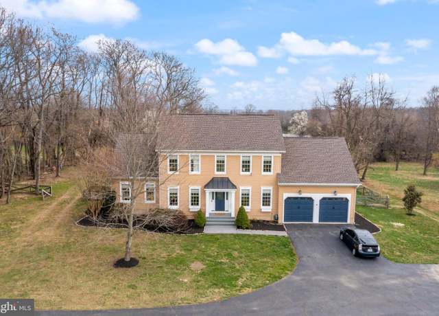 Property at 14340 Rosefinch Cir, Leesburg, VA 20176, 4 beds, 3.5 baths
