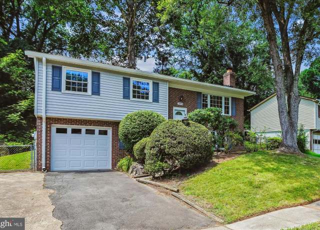 Property at 13804 Gilbert Rd, Woodbridge, VA 22193, 4 beds, 3 baths