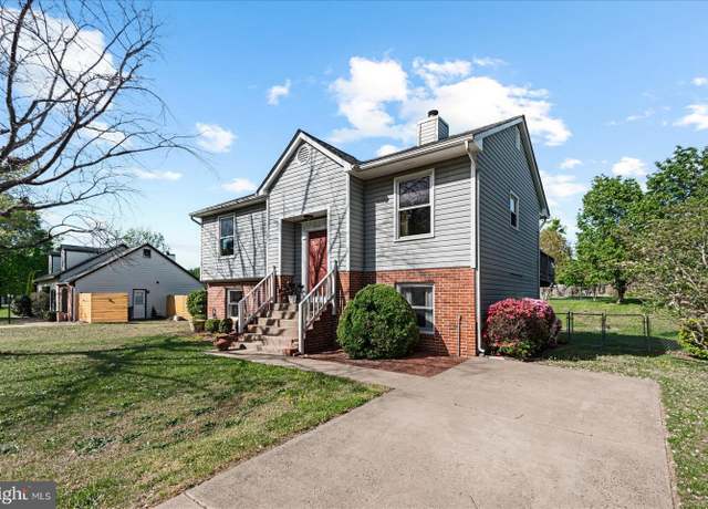 Property at 10701 Bent Tree Dr, Fredericksburg, VA 22407, 3 beds, 2 baths