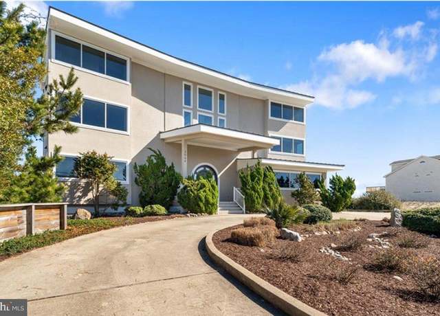 Property at 3064 Sandfiddler Rd, Virginia Beach, VA 23456, 5 beds, 4.5 baths