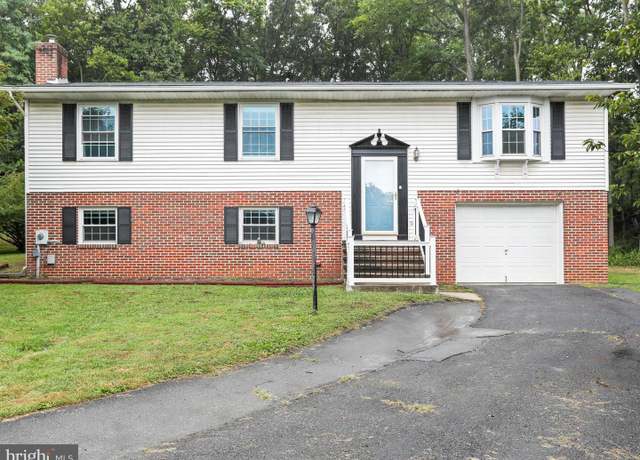 Property at 34 Cabell Ct, Inwood, WV 25428, 4 beds, 3 baths