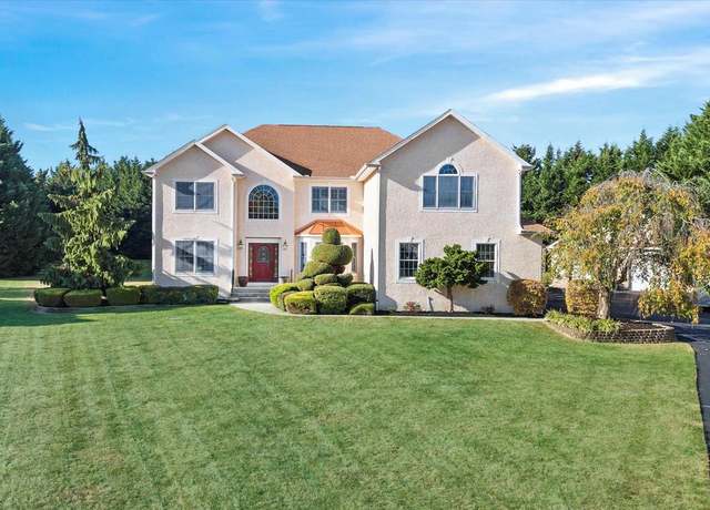Property at 222 Silver Birch Ln, Bear, DE 19701, 4 beds, 3.5 baths