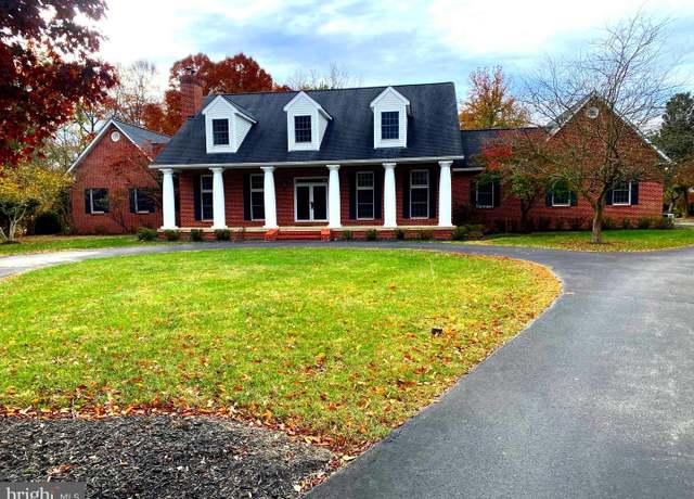 Property at 2849 Patricia Dr, Waldorf, MD 20603, 5 beds, 4 baths