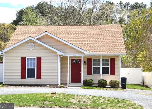 Property at 524 N 6th St, Denton, MD 21629, 3 beds, 2 baths