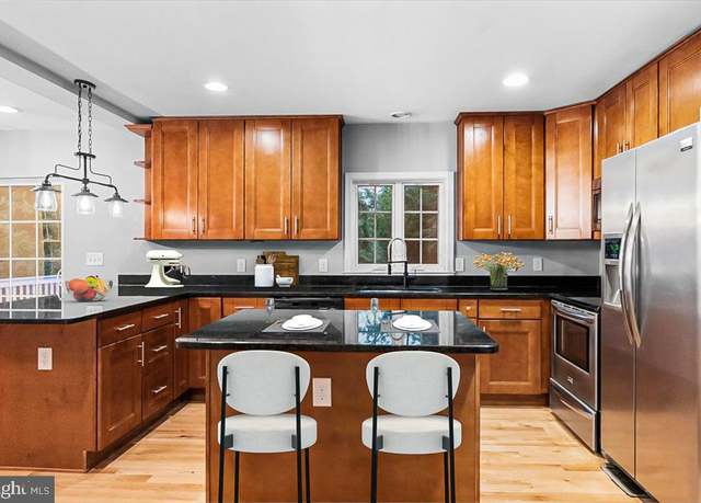 Property at 4026 Gill Ave, Hampstead, MD 21074, 3 beds, 2.5 baths