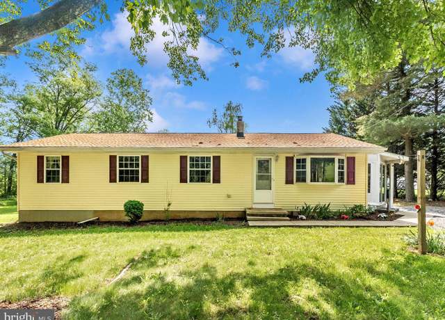 Property at 15027 Roddy Rd, Thurmont, MD 21788, 5 beds, 2 baths