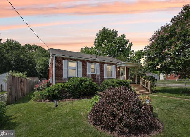 Property at 5201 Lackawanna St, College Park, MD 20740, 2 beds, 1 bath