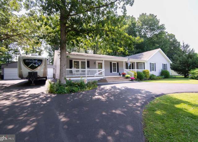Property at 3 Ackerman Ct, Stevensville, MD 21666, 5 beds, 3 baths