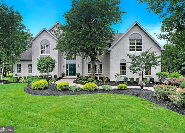 Property at 14 Canaday Ct, Belle Mead, NJ 08502, 4 beds, 2.5 baths