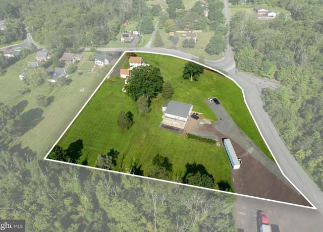 Property at 131 Squirrel Hollow Rd, Douglassville, PA 19518, 3 beds, 1 bath