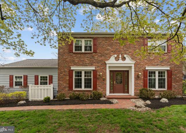 Property at 40 Deerpath Rd, Chalfont, PA 18914, 4 beds, 2.5 baths